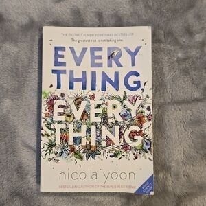 Everything Everything by Nicola Yoon softback book